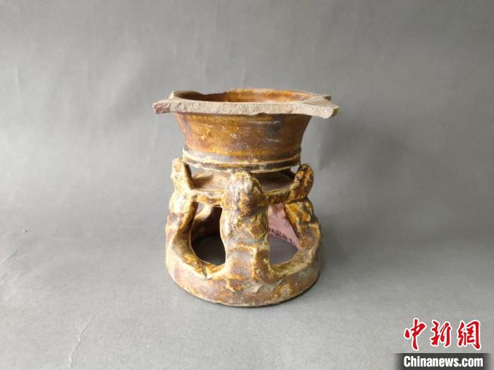 成都“華陽(yáng)窯”出土大量五代至宋元瓷器 窯戶或設(shè)計(jì)商標(biāo)相互競(jìng)爭(zhēng)